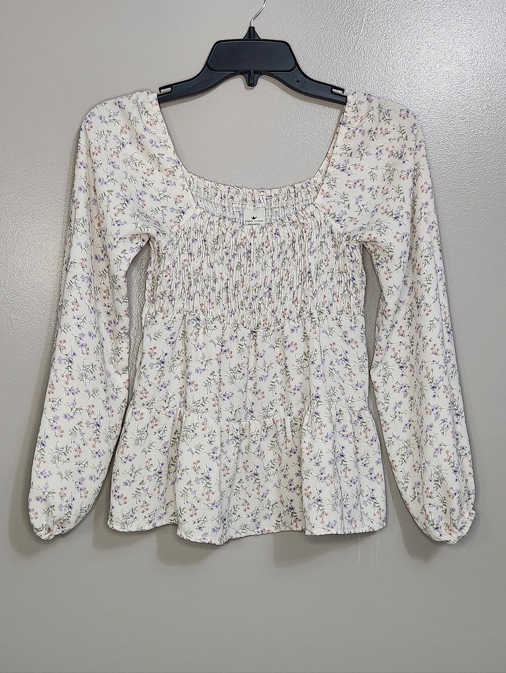Paper Crane Women's Cream Floral Smocked Peasant Blouse Size XS